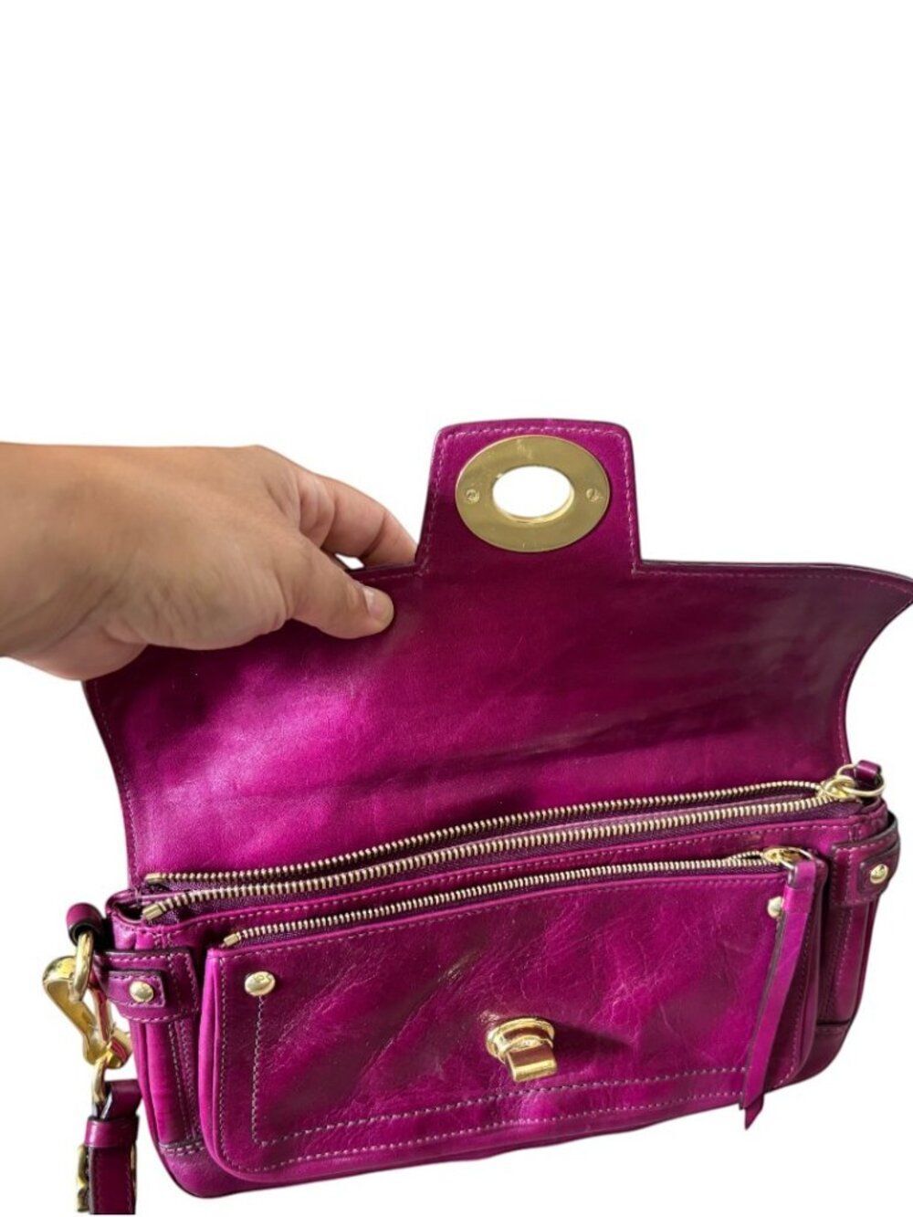 Coach, 6in x 11 in x1.25 inches Hampton Lindsey Magenta Leather Turn Lock Clutch - Picture 5 of 11